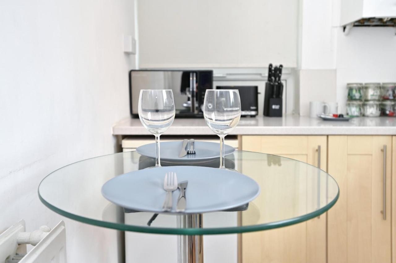 Nice Apartment - Great Portland St, Regents Pk, Euston London Exteriör bild